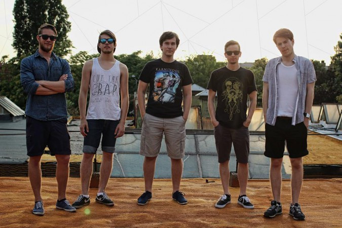 Visszatért az Orient Fall - hallgassátok meg a Fractals című debüt lemez első dalát, a Malthusian Protocolt!