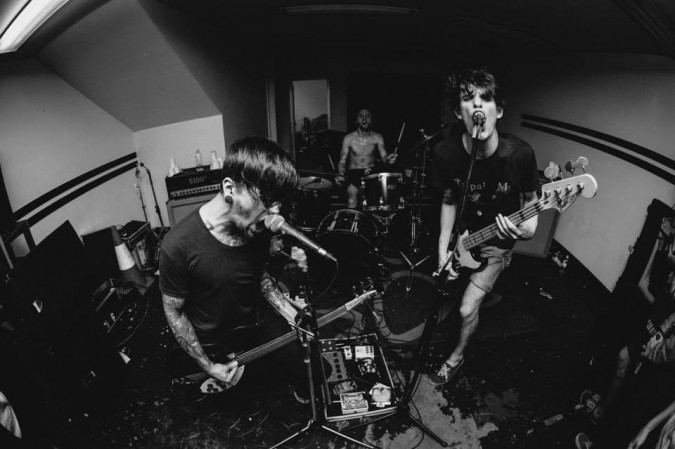 Novemberben a Dürer Kertbe érkezik a francia hardcore punk zászlóshajója, a Birds in Row!