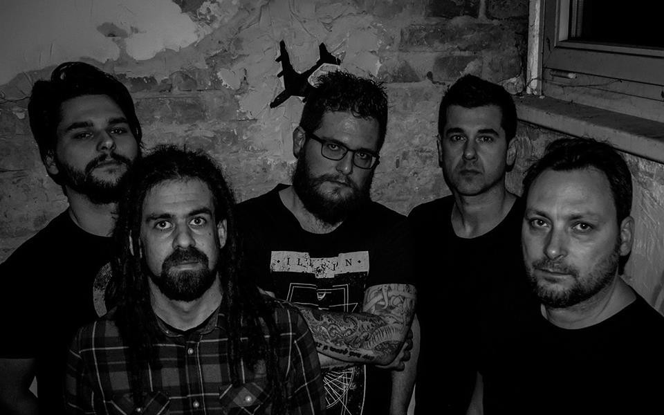 Új dallal jelentkezik az alaposan átalakult Wrong Side!