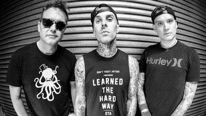 A világhálóra kúszott az új blink-182 dal, és simán megugorhatja a várakozásaidat!