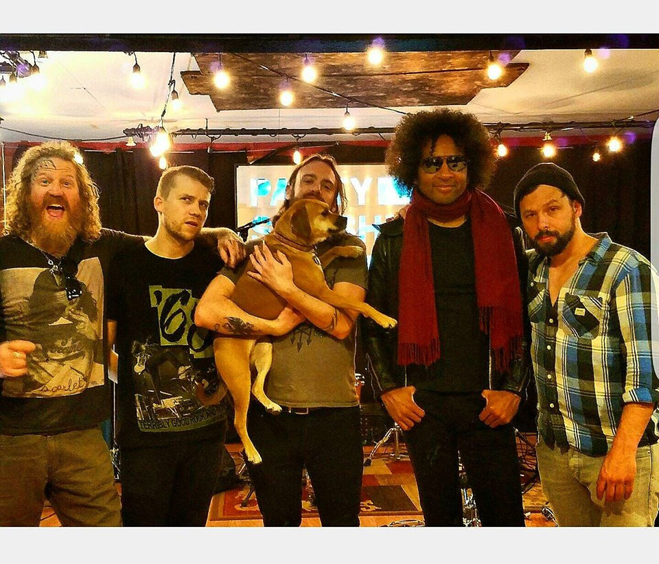 Csodák márpedig léteznek - megjelent a Giraffe Tongue Orchestra első dala!