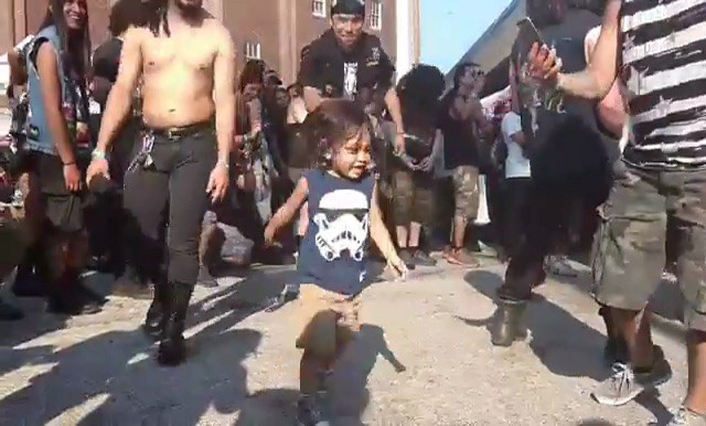 Amikor kisgyerekek a pit urai