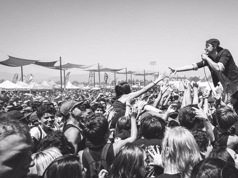 Nyári partizene a javából - új dallal jelentkezett a Chunk! No, Captain Chunk!