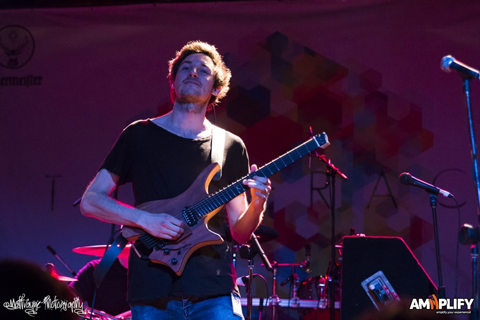 Hallgasd meg az ausztrál csodagitáros Plini első nagylemezét!