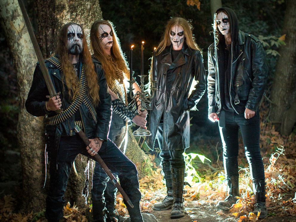 ht_black_metal_photoshoot_as_02_161021_4x3_9921