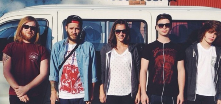 Friss klippel kapcsol sebességbe a Show Your Otherside