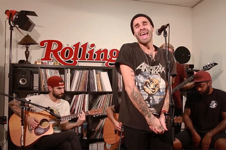 Így szól egy tavalyi letlive.-dal akusztikus változata