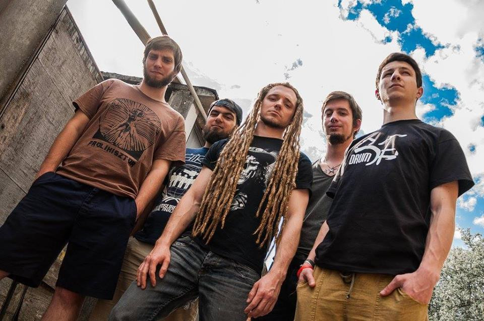 Arcon könyököl a Forbidden Noise új klipje