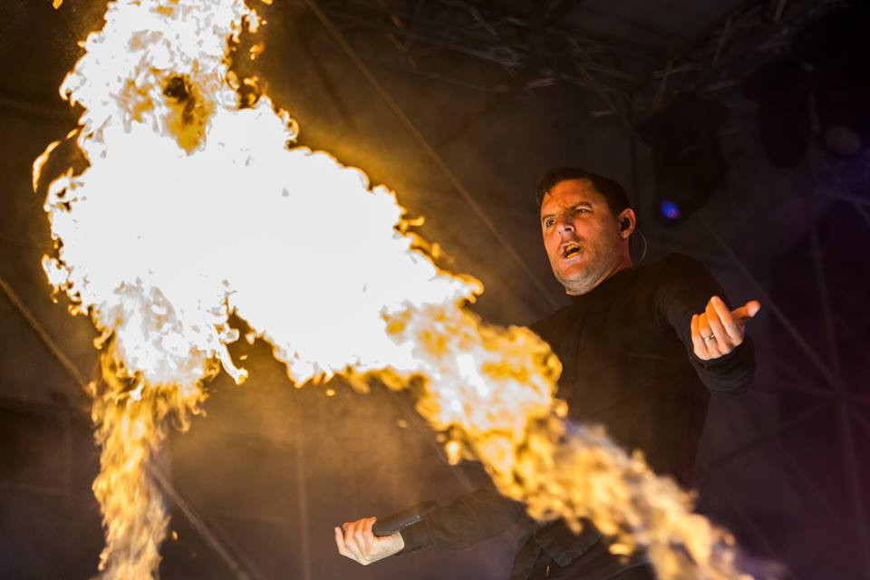 Lángcsóvák a hideg profizmusban - Parkway Drive-koncertbeszámoló