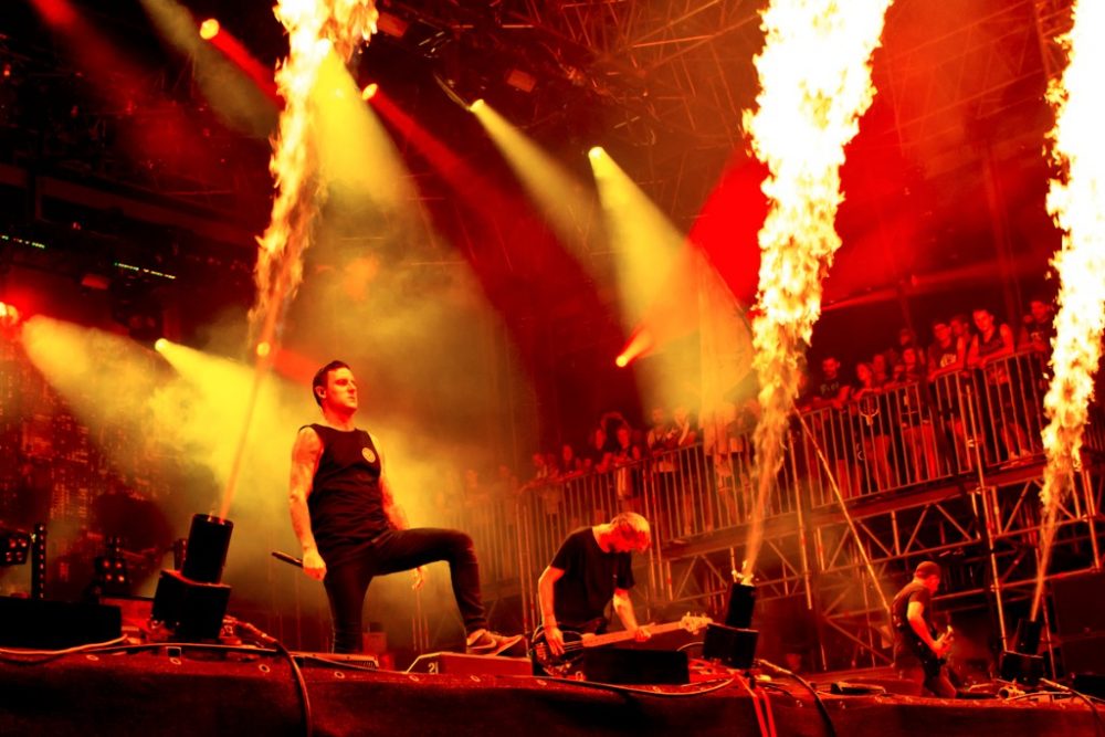 With-Full-Force-2015-Parkway-Drive-10[1]