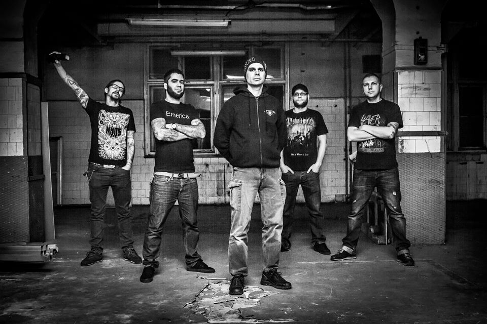 Az Enter the Void térdig gázol a sludge-mocsárban