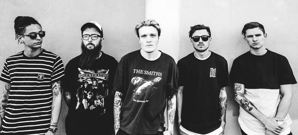 Dupla klippremierrel jelentette be új lemezét a Neck Deep
