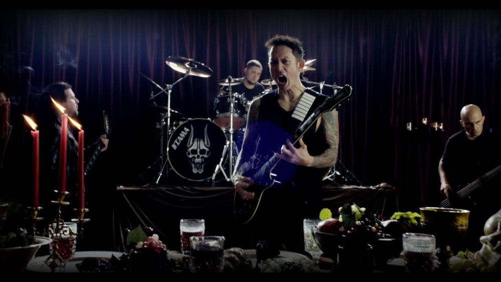 A Trivium megint alaposan szétzenéli a legújabb számát