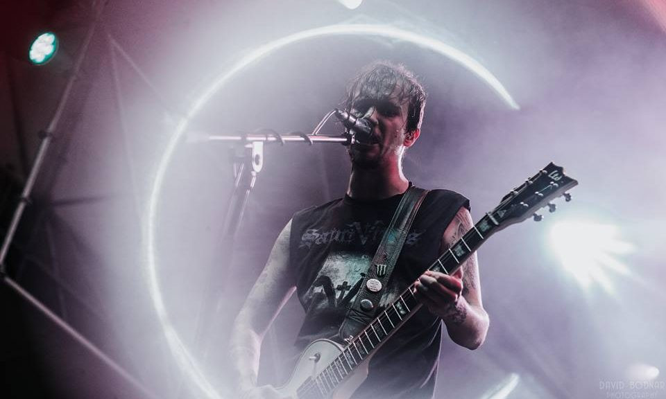 Dalról-dalra a Hex lemez körül Áron Andrissal