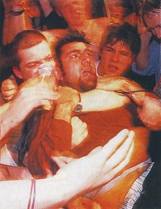 1998_01_18_limelight_belfast_uk_-_02a_-_by_mick_hutson[1]