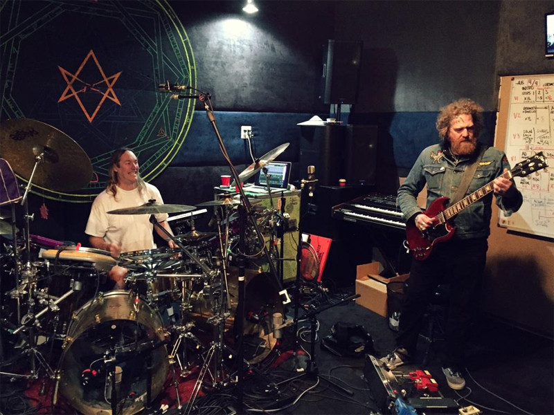 Februárban jön a Mastodon- és Tool-tagok közös bandájának első lemeze