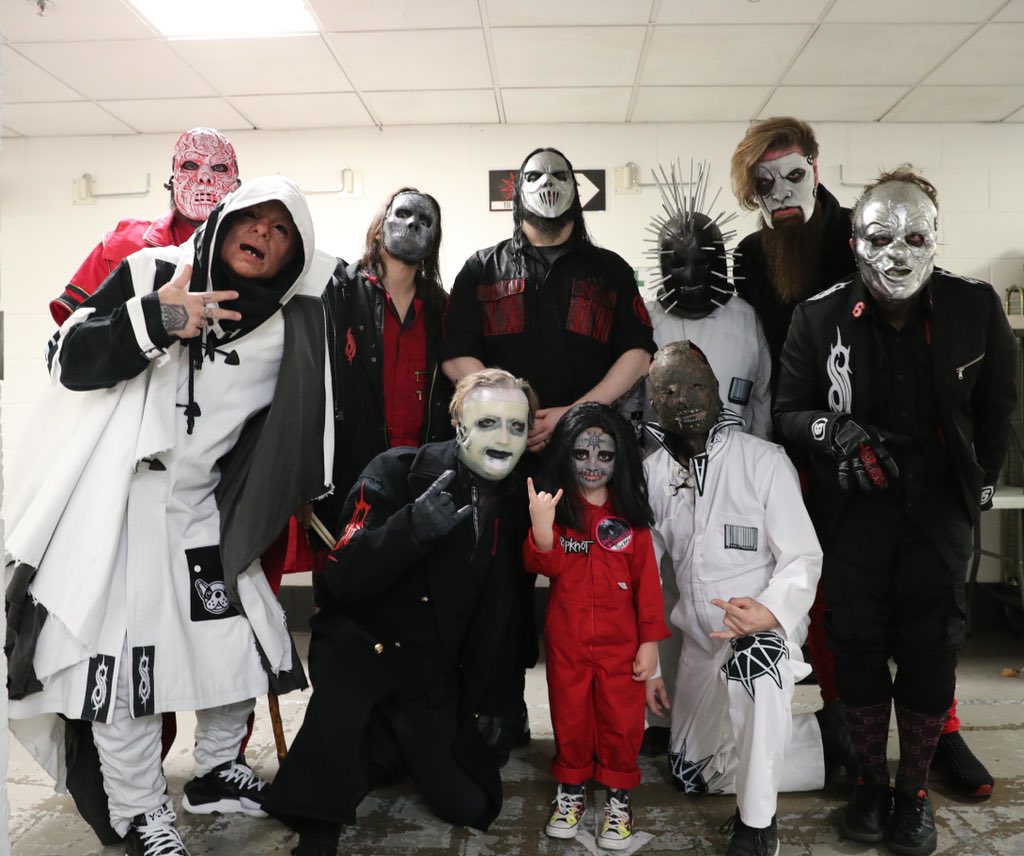 A légdoboló kissrác a backstage-ben bandázott a Slipknottal