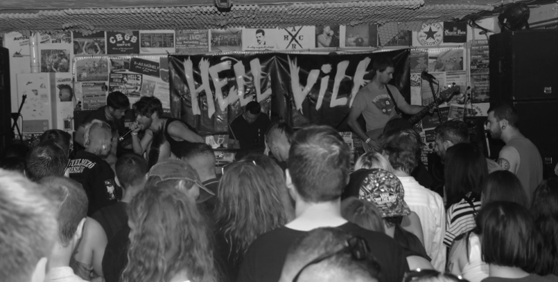 A klubokban is kitart még a fesztiválszezon