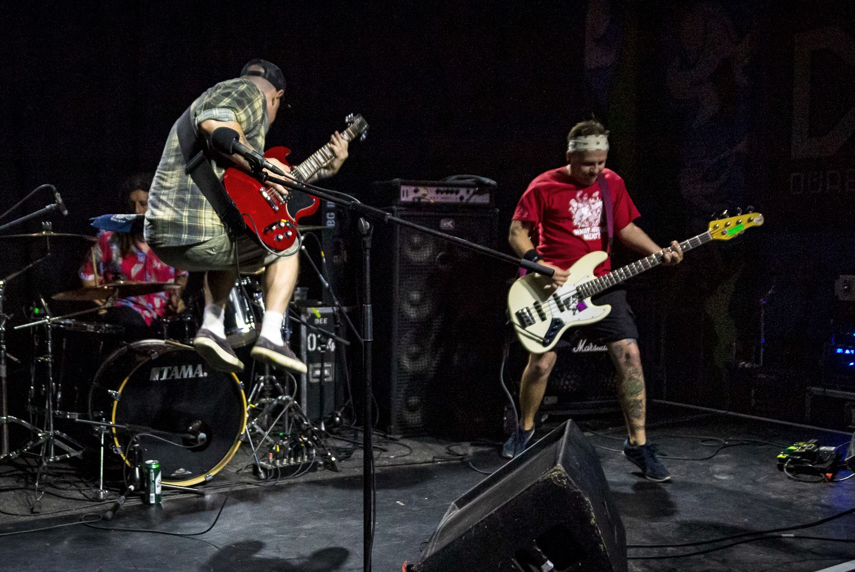 A régi szép idők, amikor 300 volt a lafi - Friss hazai dalok és lemezek