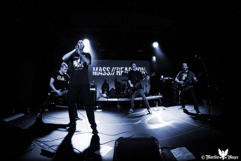 Sehonnan jöttünk, és oda is megyünk - Megjelent a Mass//Reaction mocskos crust-nagylemeze