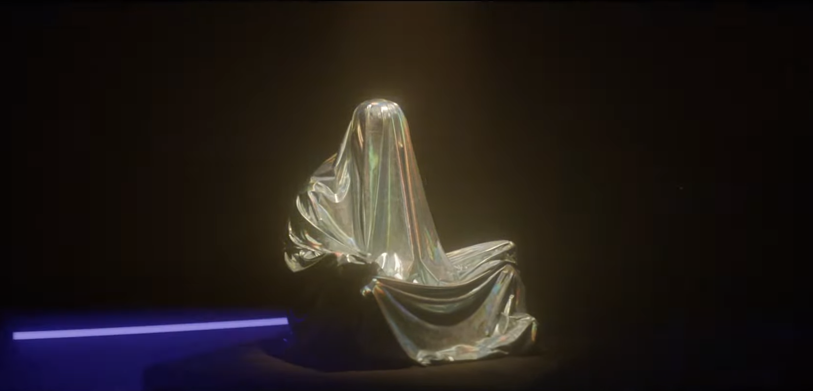 Gravitáció - Magával ragadó klipet mutat a Turbo