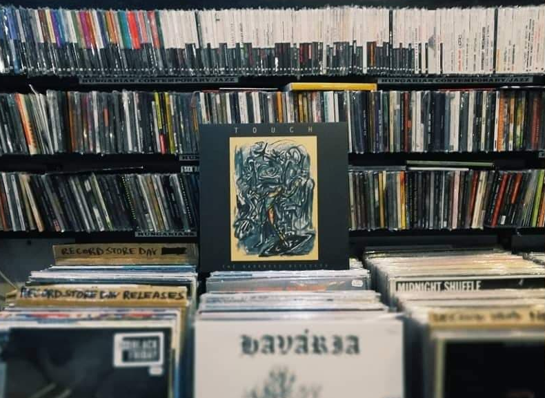 "A magyar színtér zeneileg atomkirály" - Interjú a 9 Lies hardcore-kiadó alapítójával