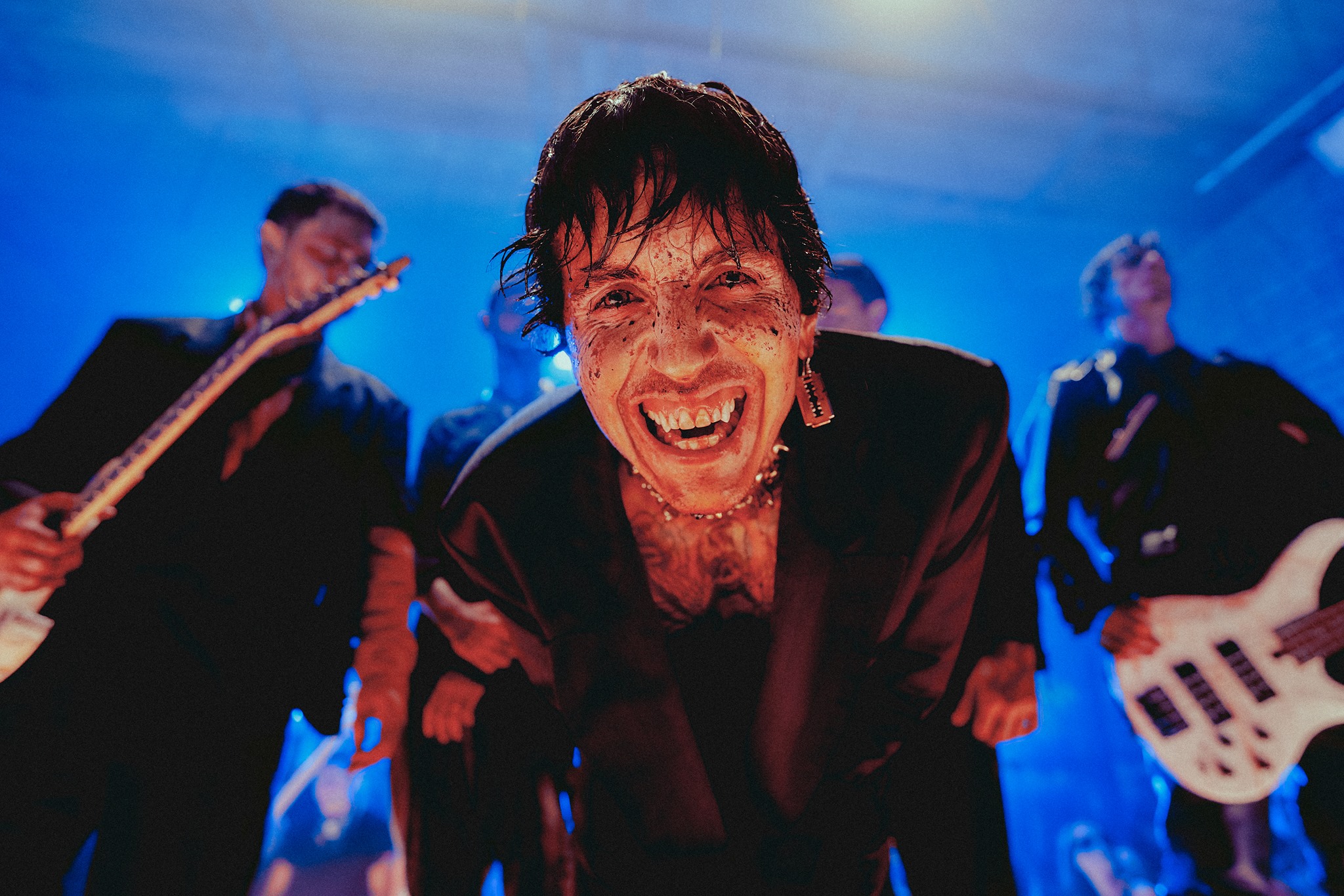 V, mint vámpírbiznisz - Új dalt és klipet villantott a Bring Me the Horizon