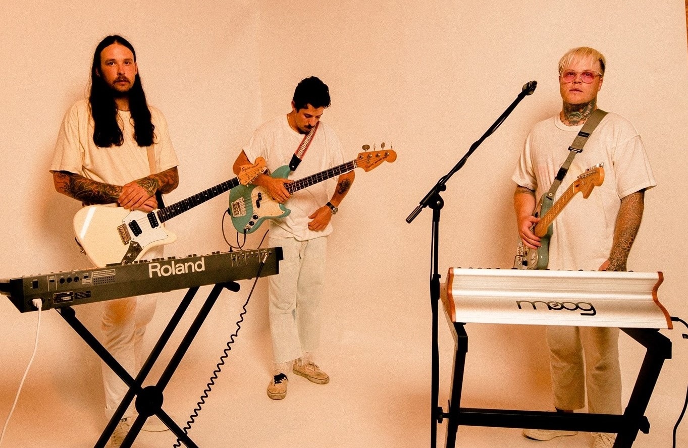 Még messzebb lépeget gyökereitől új dalával a Hundredth