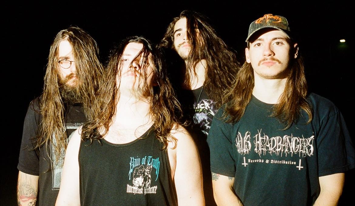 A Metal Blade-hez igazolt a 200 Stab Wounds, ki is adtak egy új dalt