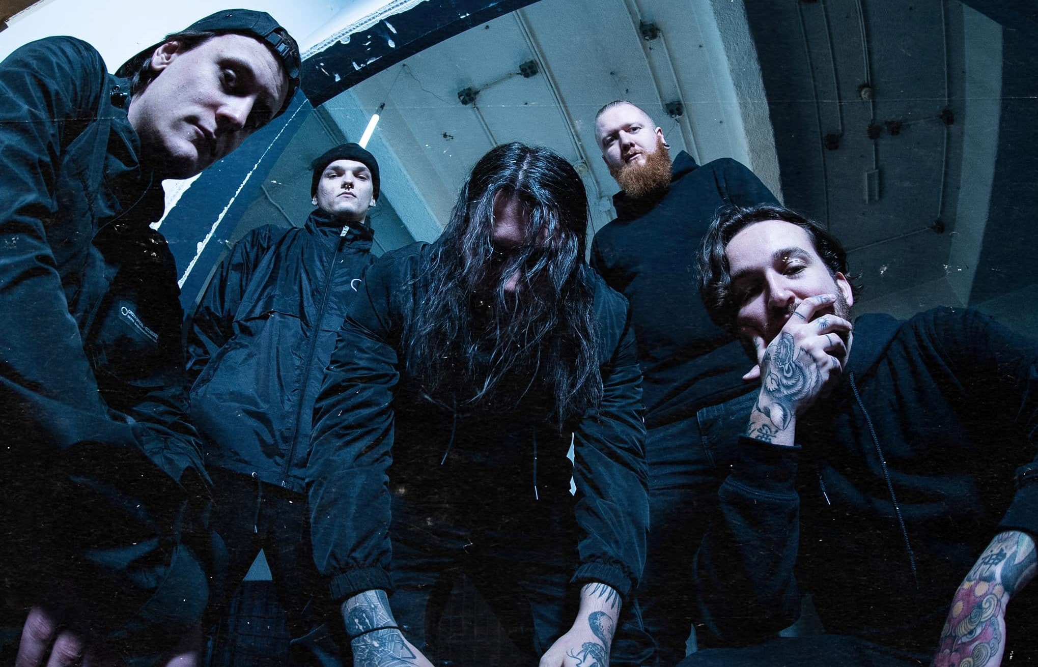 16 deathcore-énekes vendégeskedik a Distant új dalában