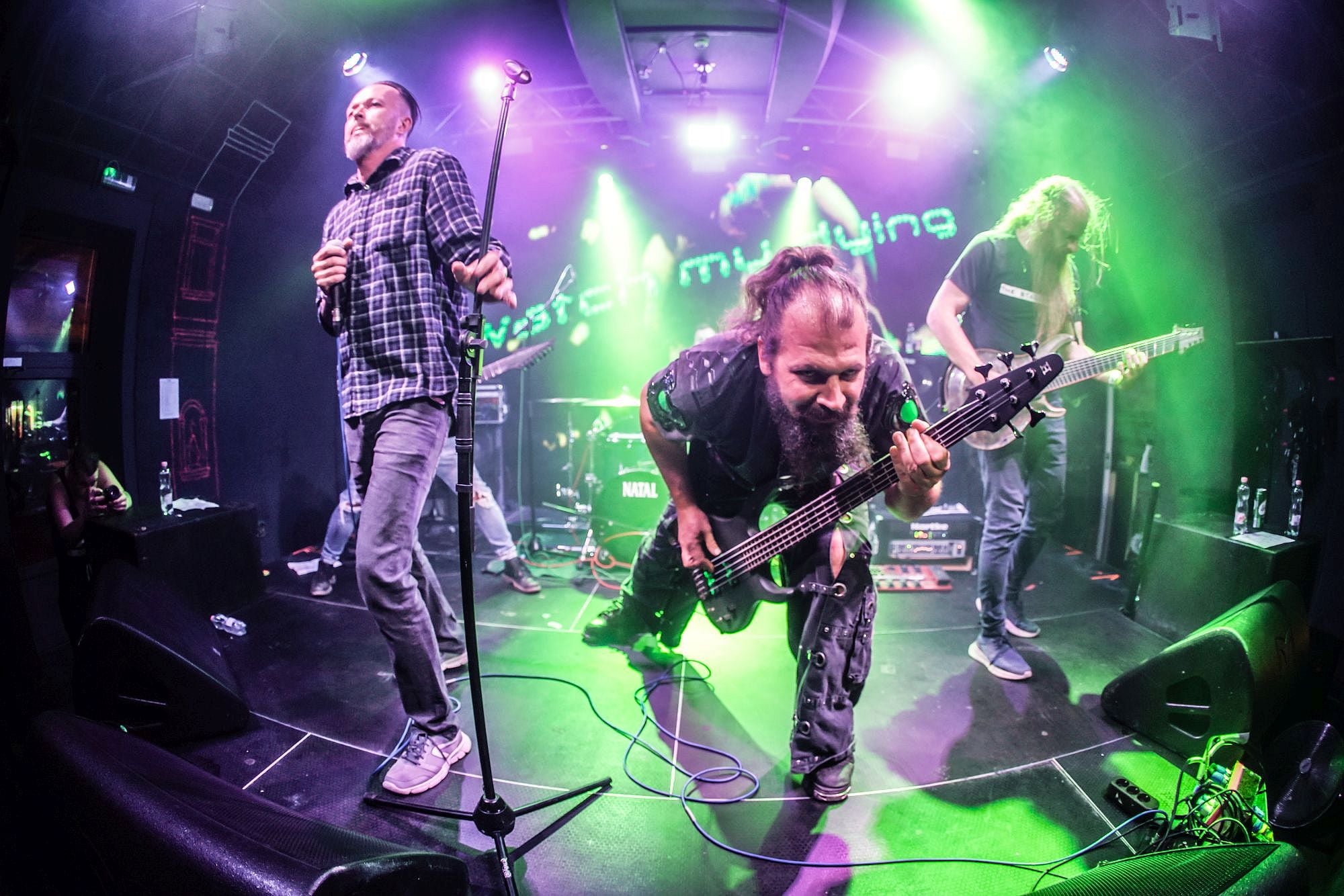 Hátrányos helyzetű gyermekek javára rendez gyűjtést a Watch My Dying