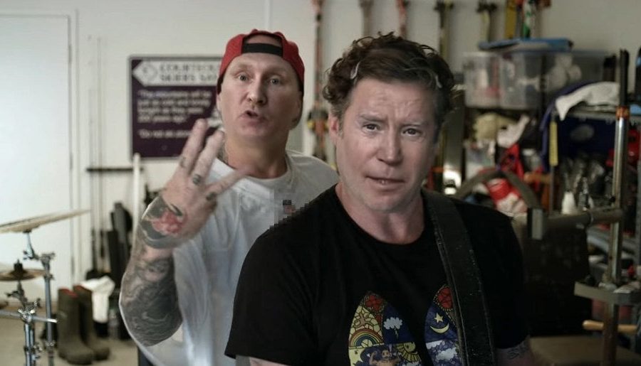 A Limp Bizkit új, világbékét teremtő klipjében együtt zenél és barbecue-zik Putyin és Zelenszkij