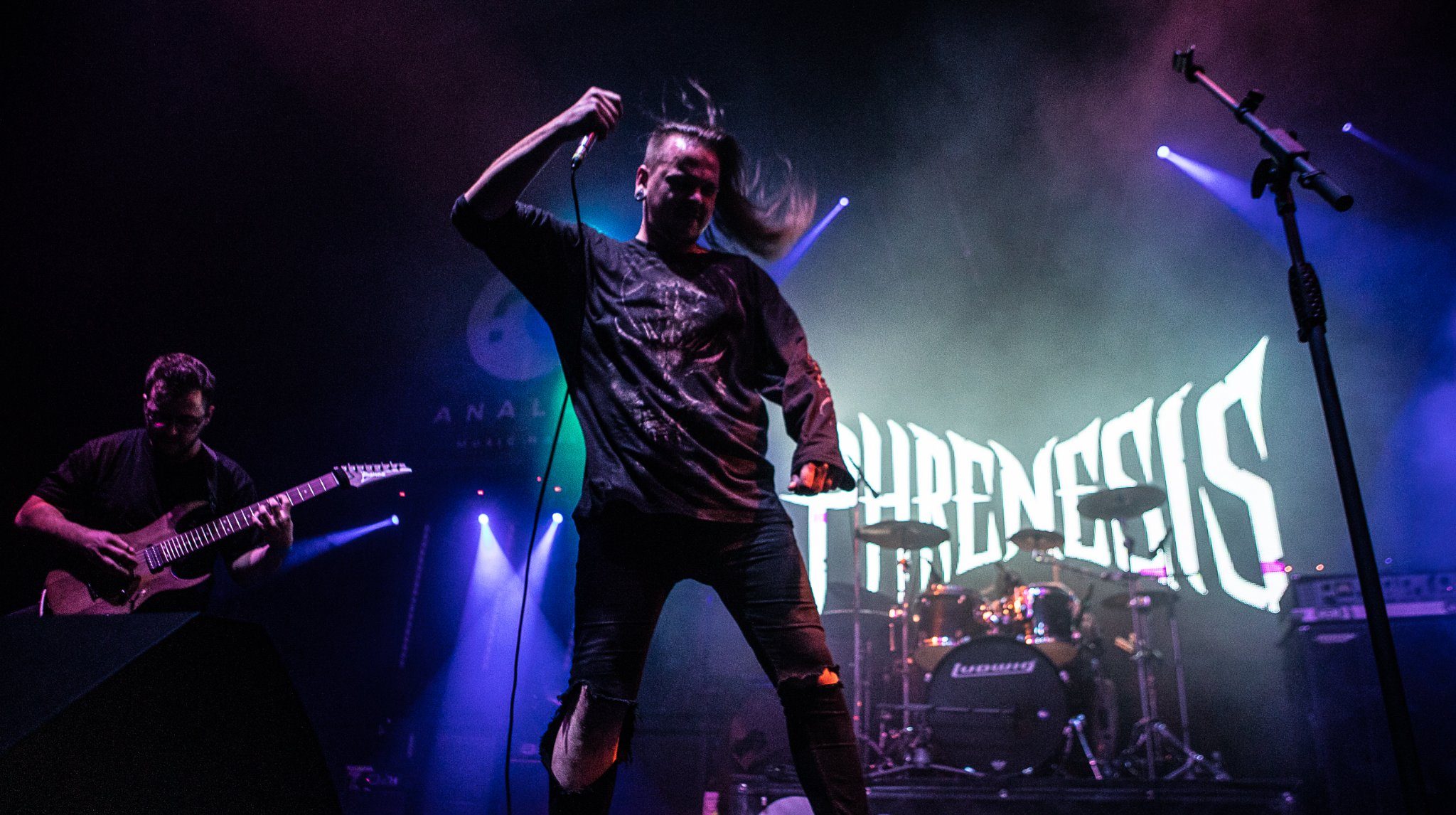 Akit még a sötétség is félrenyel - Phrenesis-dalpremier