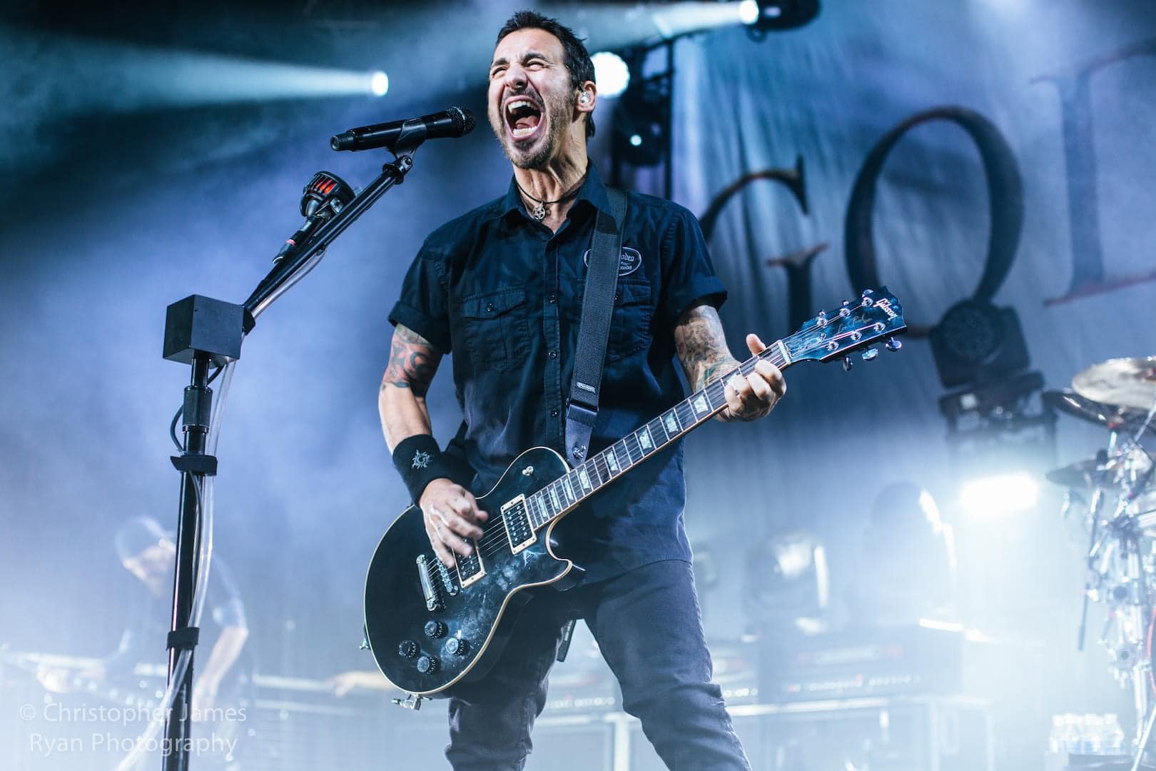 A Godsmack lemondta a latin-amerikai turnéját, mert a kutya sem volt kíváncsi rájuk
