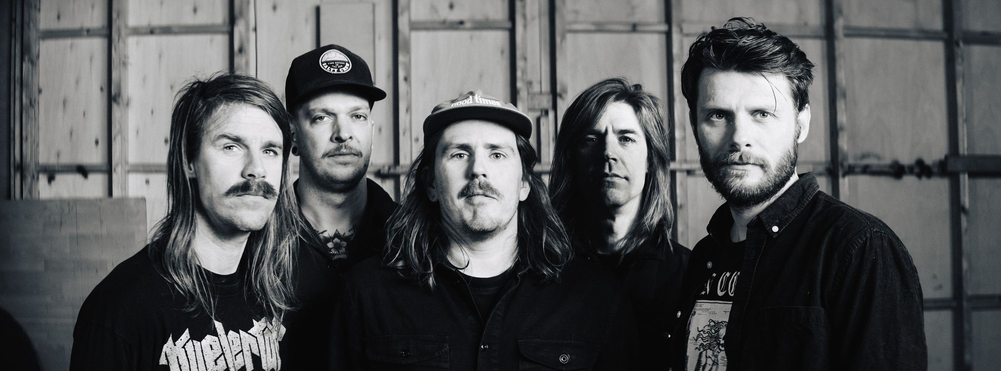 7 év után visszatért a holland John Coffey, itt is egy új klipes dal