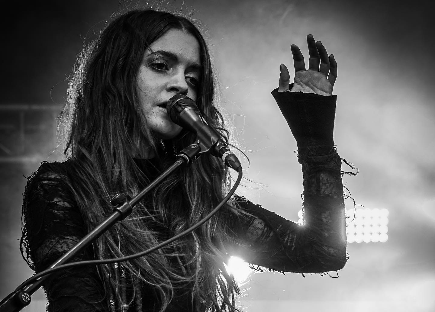 Közösen fűti be decemberben az Instantot A.A. Williams és a Kalandra