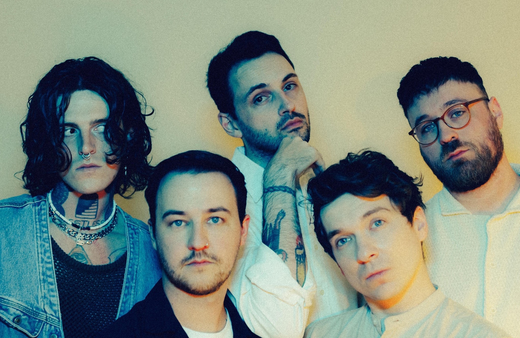 Januárban jön a Casey visszatérő lemeze, itt a címadó dal: How to Disappear