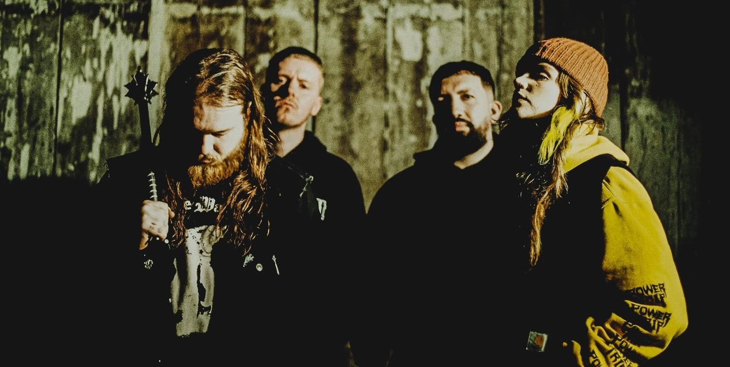 Súlyos sludge metal-dallal ostromolja a hallójáratokat a Heriot
