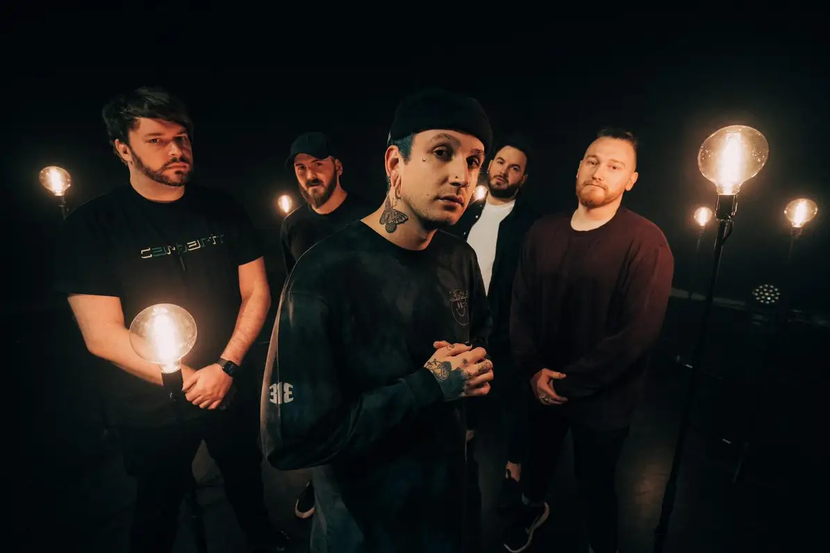 11 év után befejezi pályafutását a brit Our Hollow, Our Home