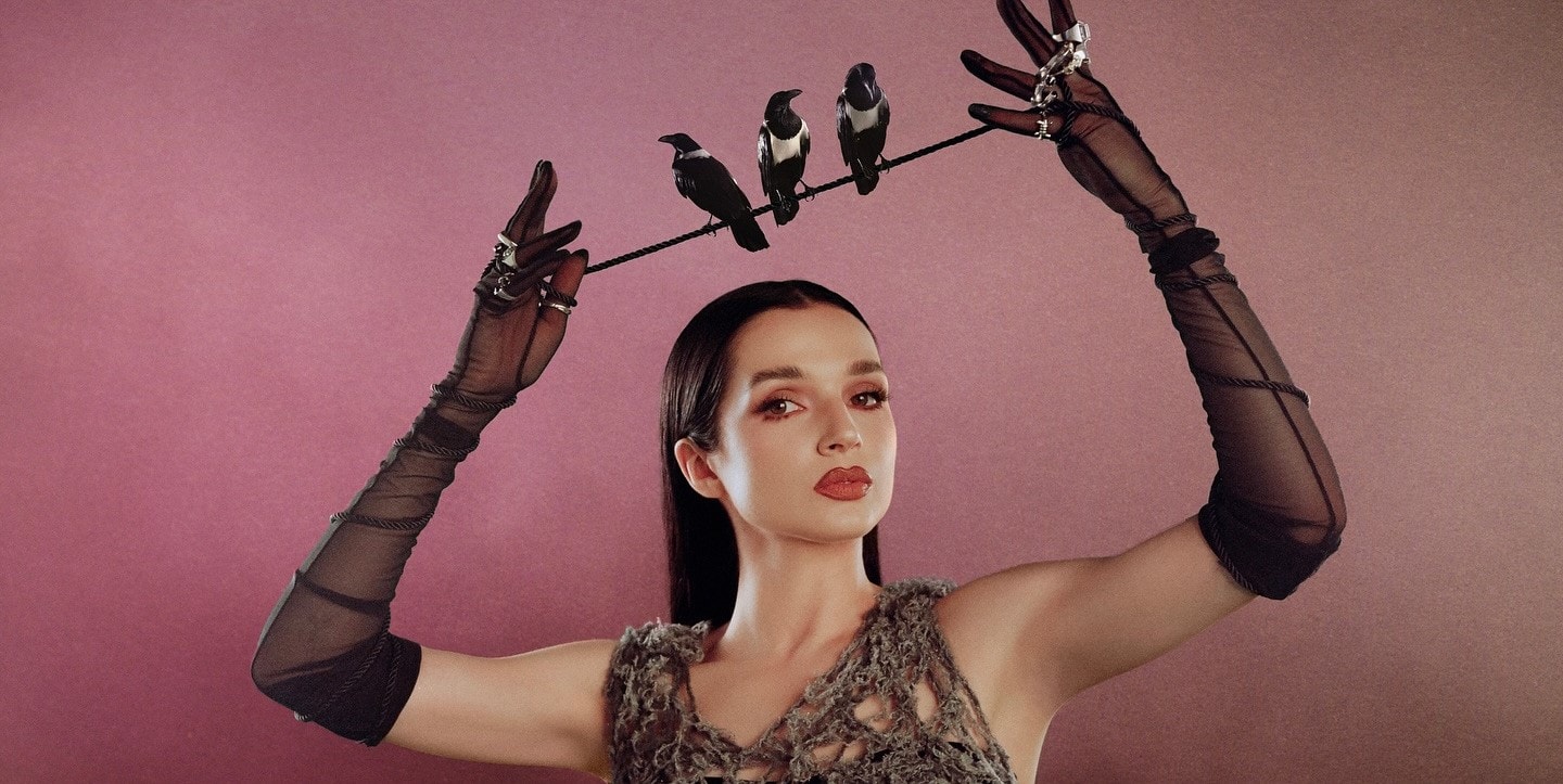 They're All Around Us: Poppy mélyen belegázol a metalcore-ba