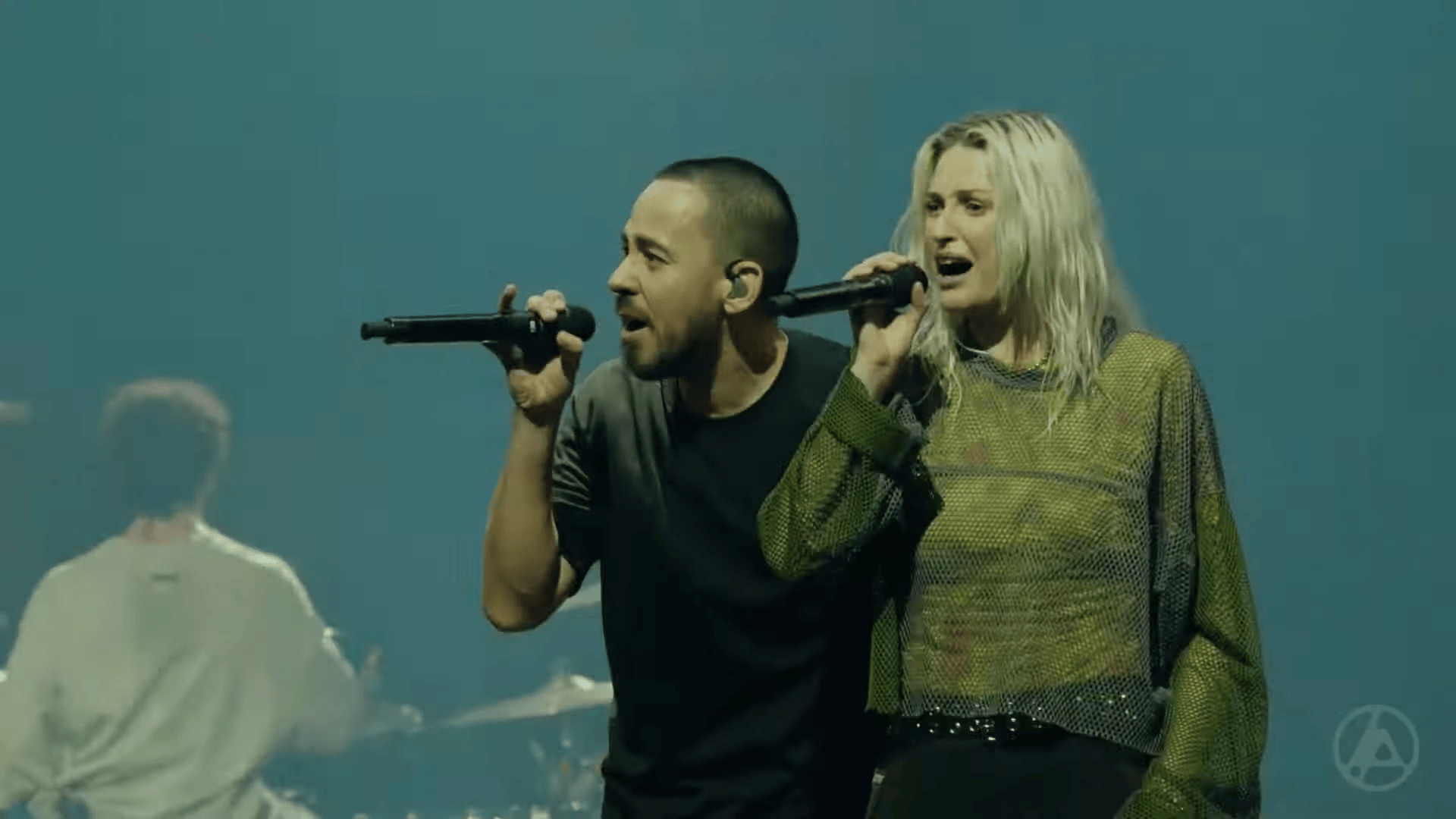 A Linkin Park visszatért, bemutatkozik az új énekesnő