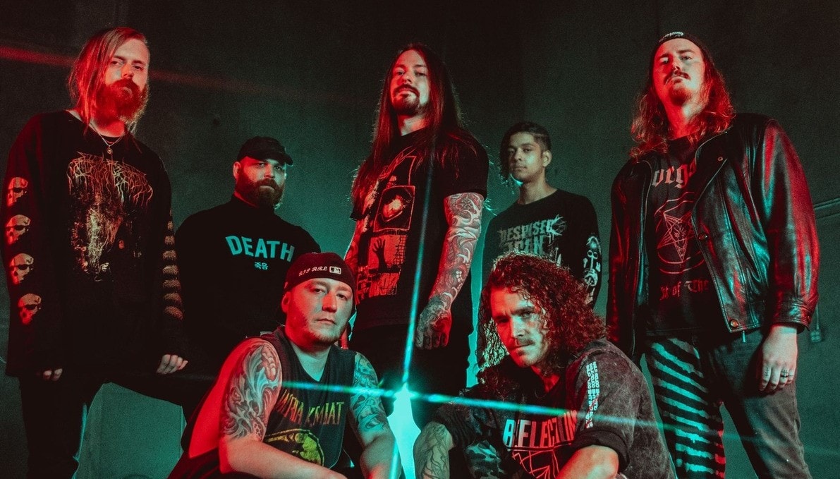 A Rings of Saturn volt énekese mostantól az AngelMakerben hőbörög tovább