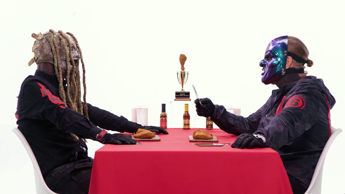 A Slipknot tagjai ringbe szálltak, hogy melyikük bírja jobban a csípőset