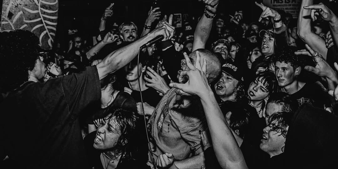 Kirakta énekesét és szünetre vonult a Zulu