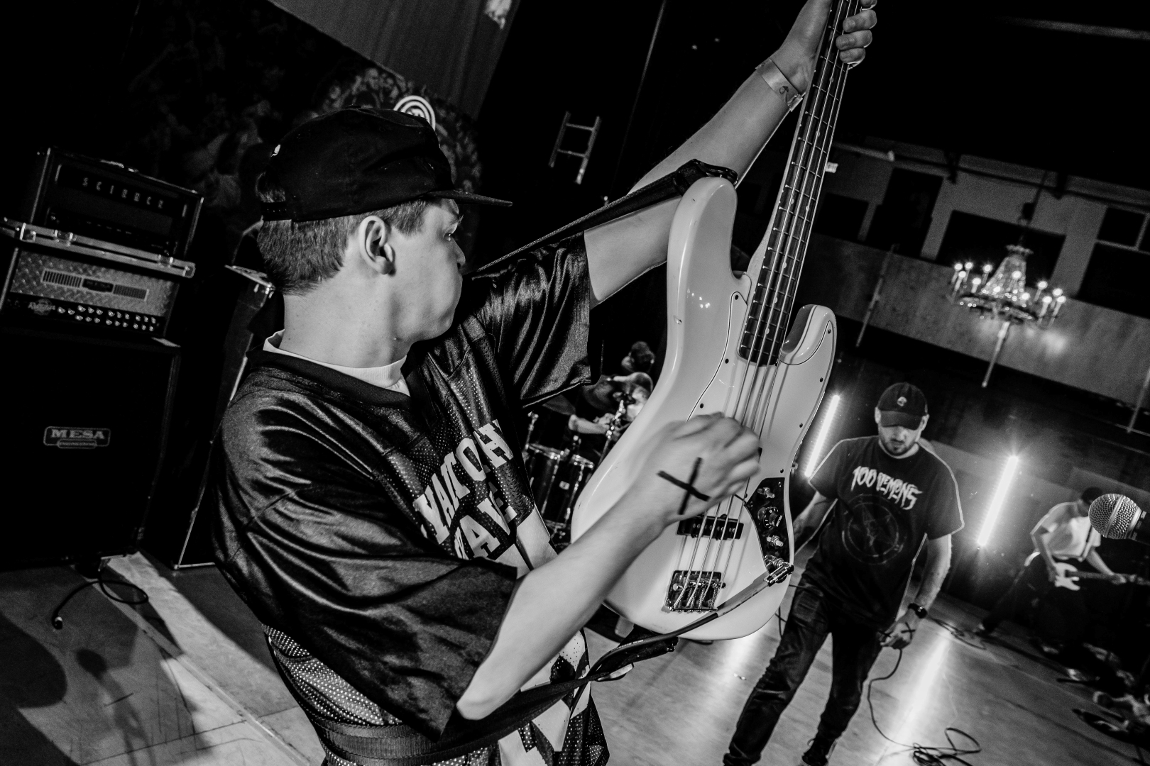 Új dallal pusztít a Knocked Loose-tagok straight edge metalcore projektje, az XweaponX